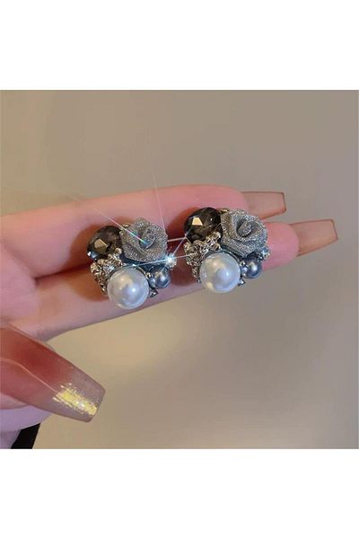 Pelin Aksesuar Smoked Flower and Pearl Embroidered Earrings