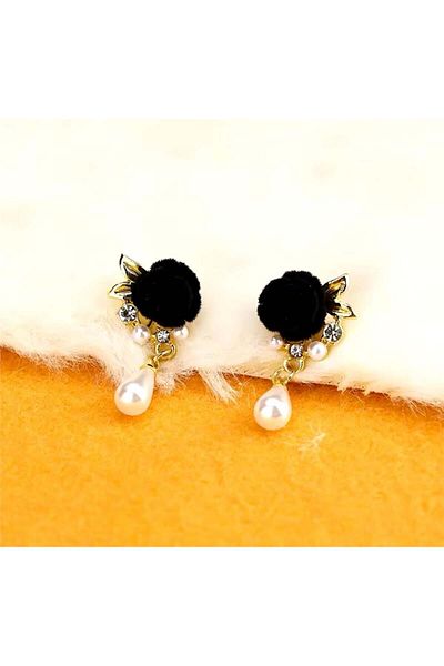 Pelin Aksesuar Black Velvet Floral Pearl Earrings