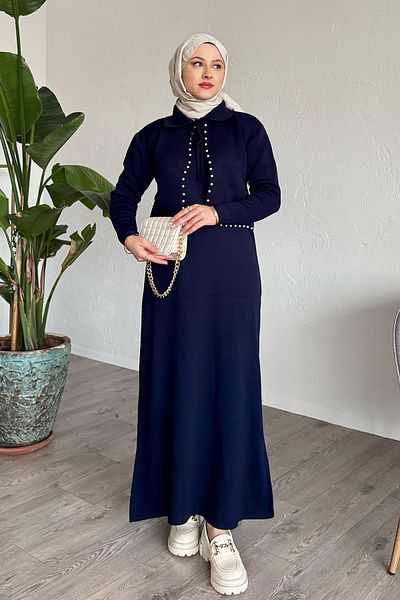 InStyle بدلة تريكو باللون الأزرق الداكن مع بوليرو لؤلؤي