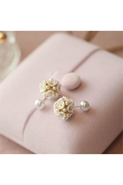 Pelin Aksesuar White Pearl Flower Ball Ghost Earrings