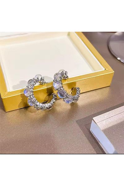 Pelin Aksesuar Buğulu White Shiny Stone Hoop Earrings