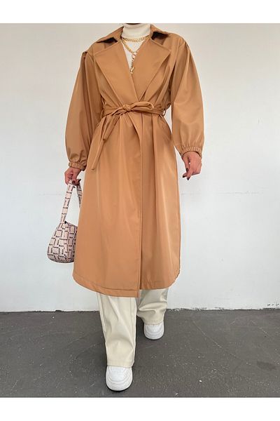 Modamorfo Nerzfarbener Hijab-Trenchcoat mit Schnürung an der Taille und elastischen Ärmeln