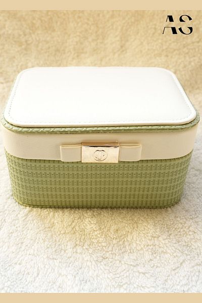 as alpa store Cutie de bijuterii cu model de tricotat cu 2 straturi, cu fundă, organizator de bijuterii, închizătoare, colier, cercei, organizator de accesorii