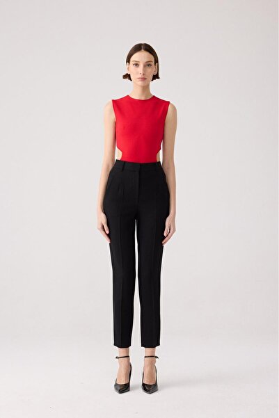 rue Κόκκινο πλεκτό κορμάκι με λεπτομέρεια στην πλάτη