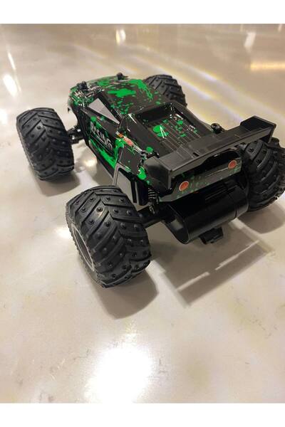 Magicway Uzaktan Kumandalı Sarjlı Işıklı Off Road Süsyansiyonlu Yeşil Yarış Arabası