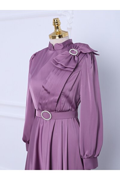 Modamorfo Σατέν βραδινό φόρεμα με καρφίτσα, φιόγκο και πέτρινη ζώνη