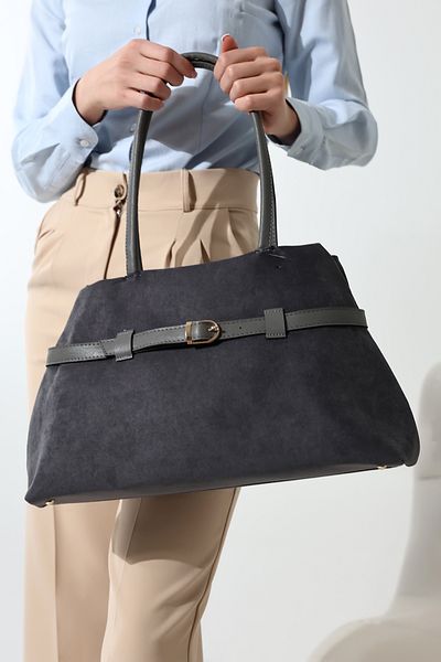 Moda azza Geantă de umăr de lux din piele intoarsa extensibila cu detaliu de catarama pentru cureaua