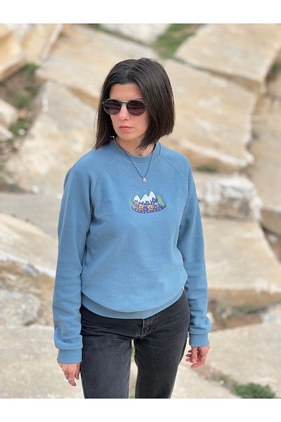 Ride and Roam Winterland Sweatshirt