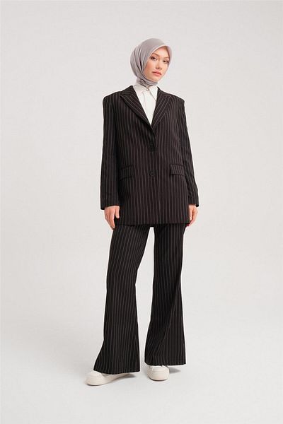 Armine Black Suit 24Yd6410