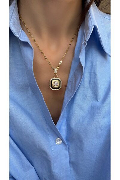 Mia Accessorize قلادة من الزركون المربعة من الفولاذ الذهبي