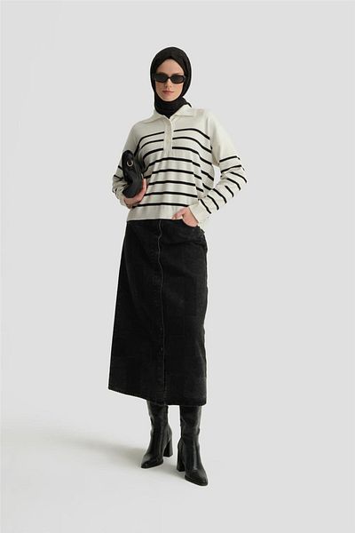 Armine Pulover din tricotaj cu dungi ecru - 24kd4208