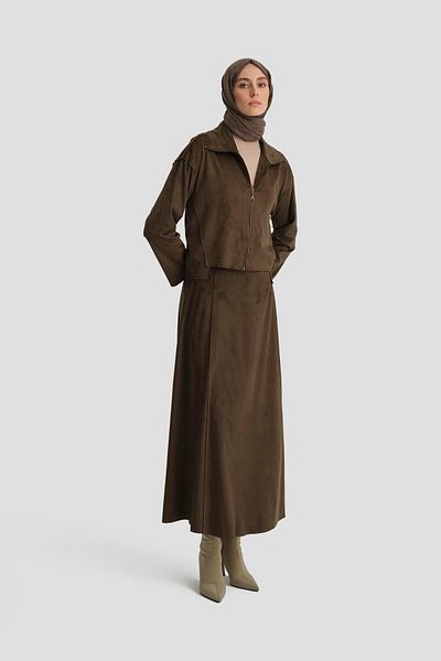 Armine Khaki Suede Set - Cut Detail, Model 24K6914