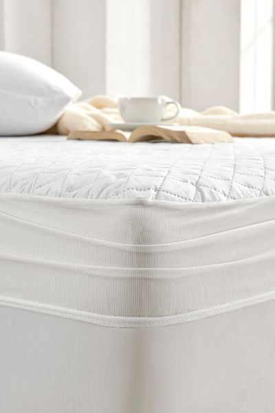 Loselya Quilted Fitted Waterproof White Mattress Protector Mattresses