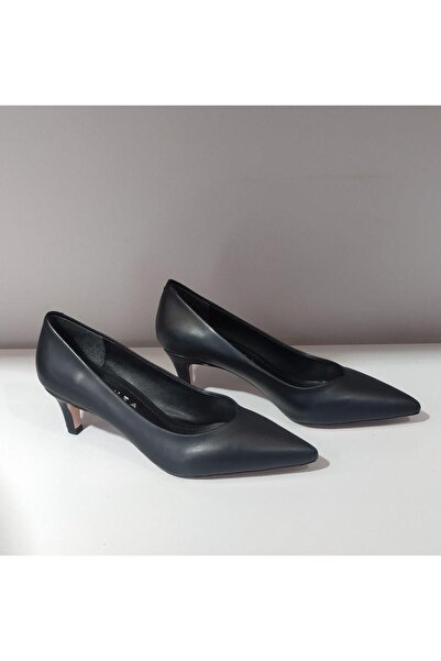 EMIENZA Vina İthal Vegan Deri Sivri Burun Kadın Topuklu Ayakkabı