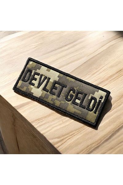 Ex Patch Fundal Camuflaj Culoare Neagră State Came Cloak Stema 10 X 4 Cm