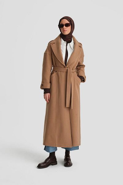 Armine 24k8107 Модел Camel Coat - изрезка чашка