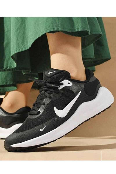 Nike Nike Women's Sneakers Revolition 7 (Mother Kids Shoes)