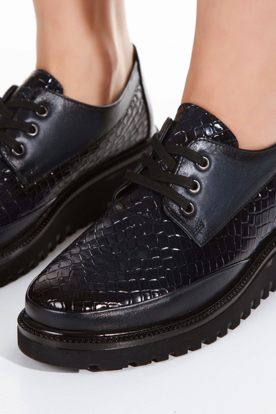 İLOLİCA Kívül-belül valódi bőr krokodil sötétkék ortopéd talpú fűzős női cipő