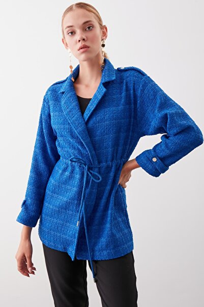 Vitrin سترة مع تفاصيل جمع على الخصر