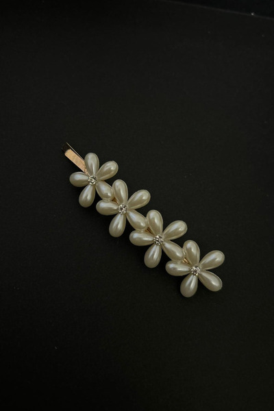 Saint Charmes Πλαϊνή πόρπη με λεπτομέρεια μαργαριταριού