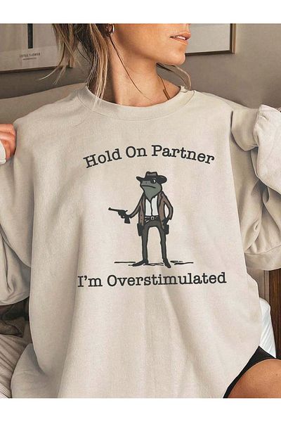 PALPİTO Γυναικείο φούτερ σε μπεζ Hold Partner με στάμπα με λαιμόκοψη