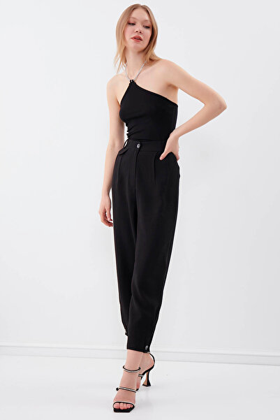 Vitrin Bluzka z dekoltem typu halter i naszyjnikiem