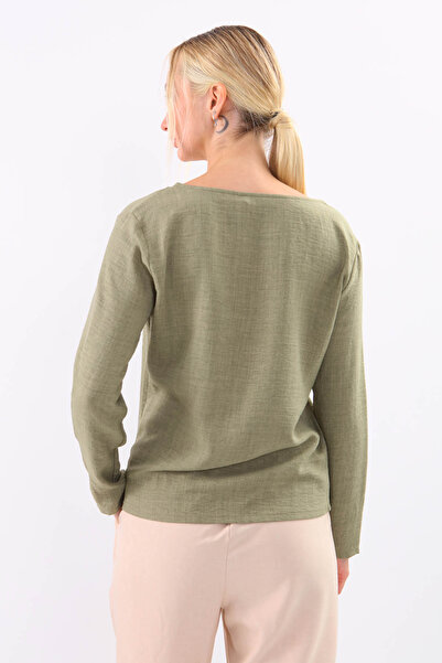 Vitrin Laced Collar Buttoned Front Blouse