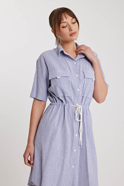 Vitrin Ριγέ φόρεμα με κοντό μανίκι με κορδόνι στη μέση