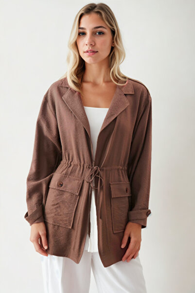 Vitrin Belden Büzgülü Yakalı Çift Cep Ceket