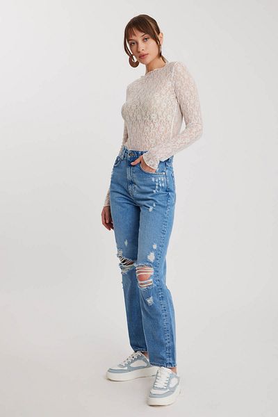 Vitrin Blugi Mom Fit rupti