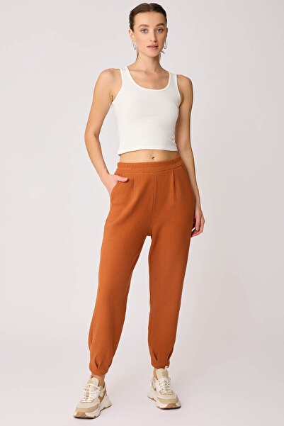 Vitrin Плісировані штани з еластичною талією Esofman