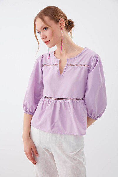 Vitrin بلوزة بياقة V وأكمام مطاطية