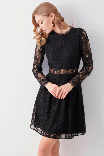 Vitrin Krajkové šaty s dlouhým rukávem