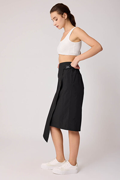 Vitrin Cargo Pocket Parachute Fabric Skirt with Elastic Waist