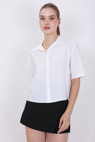 Vitrin Buttoned Front Short Sleeve Shirt