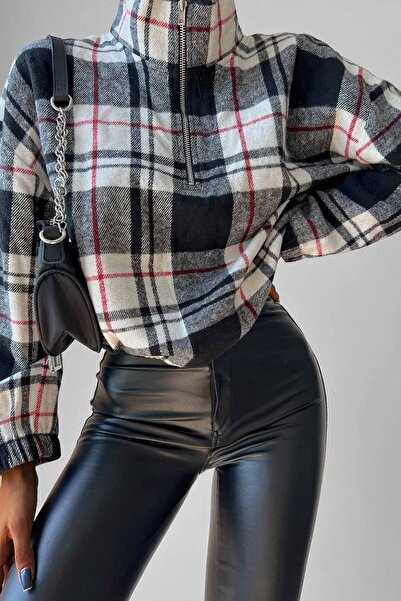 Vitrin Kostkovaný vzor s vysokým límcem na zip