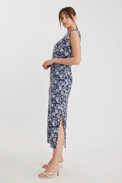 Vitrin Rochie lungă cu fantă laterală cu model de flori