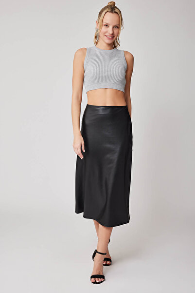 Vitrin Midi Length Leather Skirt with Side Zipper Size: L