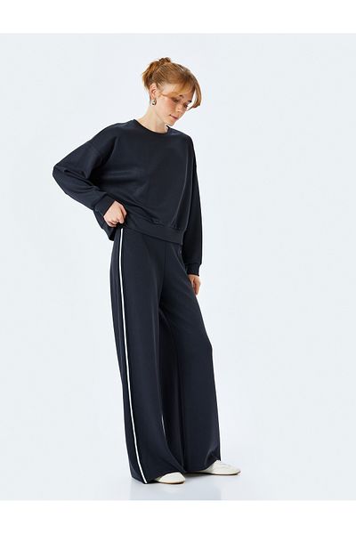 Koton Pantaloni de sport largi cu dungi din material modal
