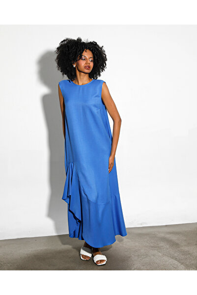 Jus De Pommes MAVİ ETEK UCU VOLANLI KOLSUZ UZUN ELBİSE