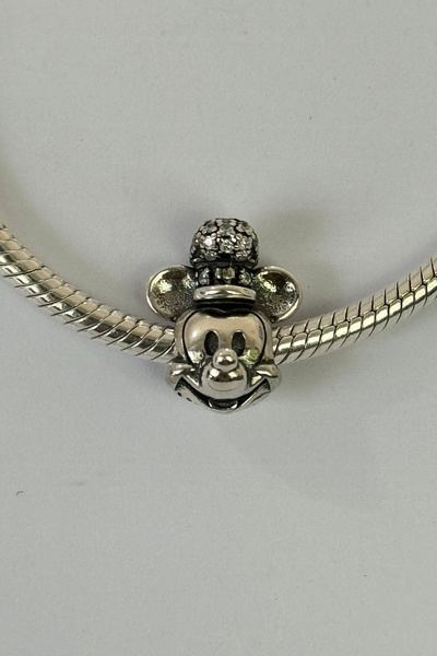 Fubena Şapkalı Mickey Gümüş Charm