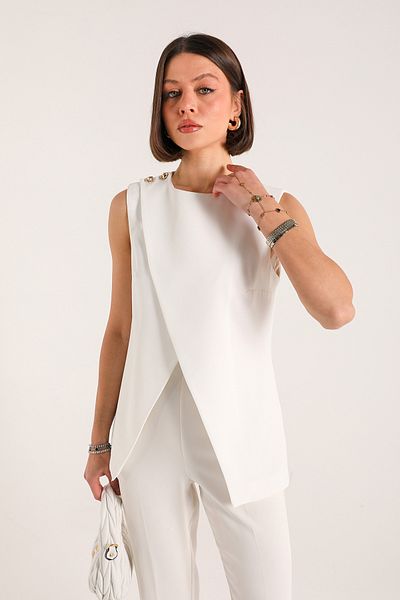 Melike Tatar Ekru Button Detailed Crepe Vest 32-2302