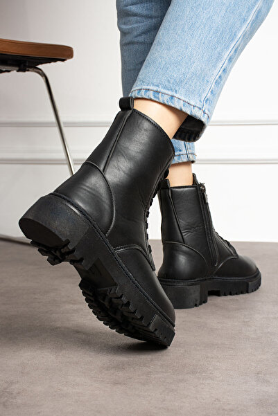 Shakrak Vaness Siyah  Bağcıklı Kadın Postal