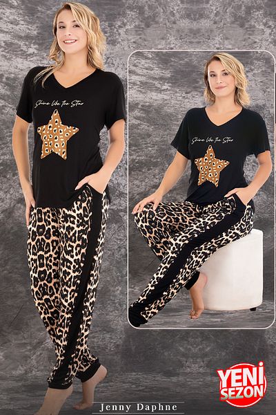 Jenny Daphne Țesătură din viscoză - Set de tricou cu mânecă scurtă și pijama cu decolteu în V cu imprimeu de leopard și stele 12588