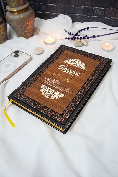 markcat Piele termică cu dungi cu model Istanbul + caiet din lemn - cadou (17x24 cm, 320 pagini)