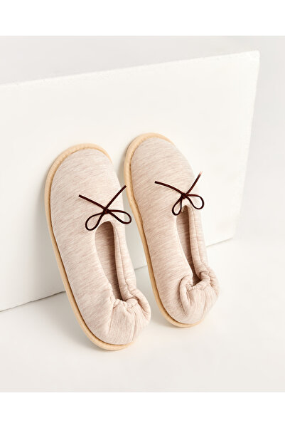 Chirpy Pure - Γυναικεία παπούτσια εσωτερικού χώρου με κορδέλα