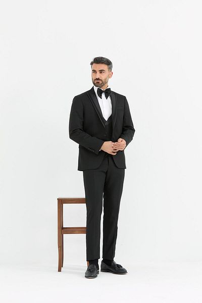 echol Black Men's Tuxedo - Swallow Collar and Groom Suit