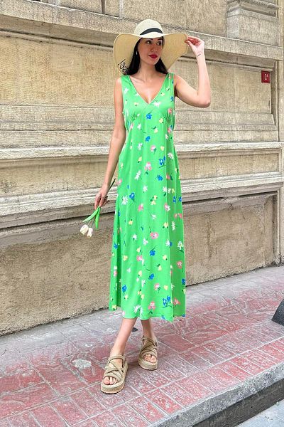 Now Moda Rochie verde lungă din viscoză naturală, cu decolteu în V, cu model în talie
