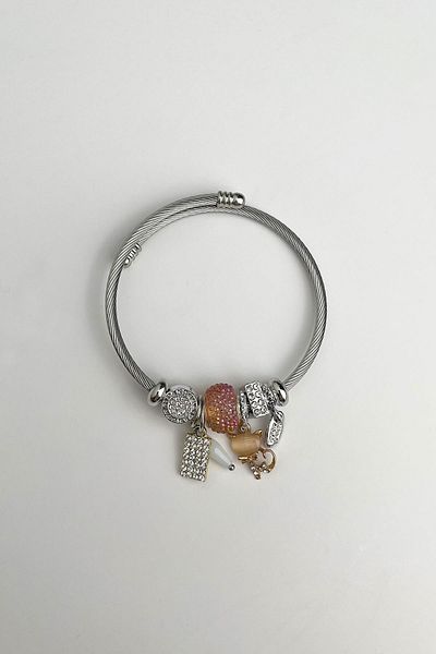 Modex Cat Detail Steel Charm Figured Spring Bracelet