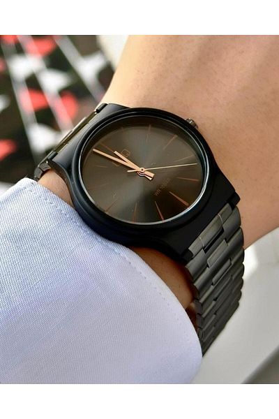 Q&Q Men's Metal Cord Wristwatch